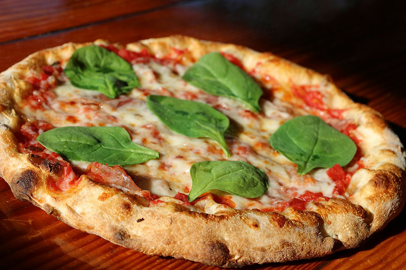 Smokin' Oak Wood-Fired Pizza & Taproom Franchise Opportunity